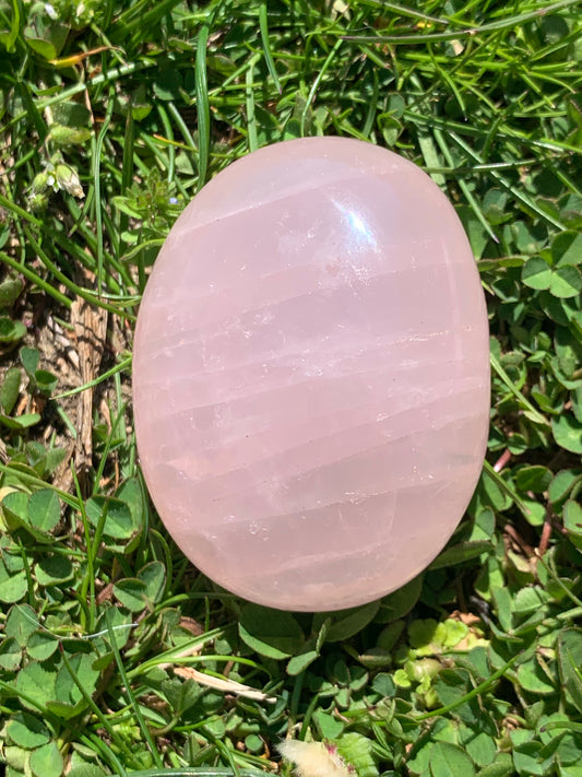 Rose quartz palm stone